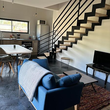 Charmante Maison Renovee Centre-Ville Balbigny Екстериор снимка