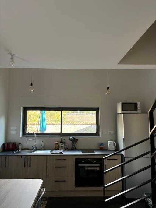 Charmante Maison Renovee Centre-Ville Balbigny Екстериор снимка