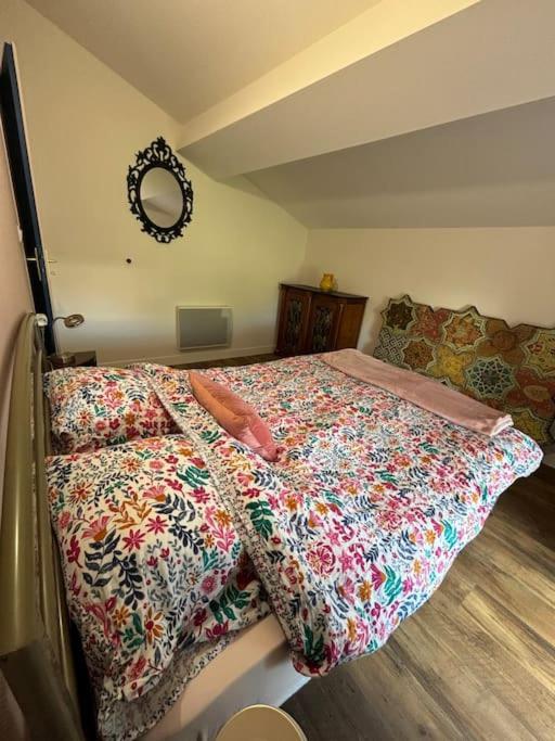 Charmante Maison Renovee Centre-Ville Balbigny Екстериор снимка